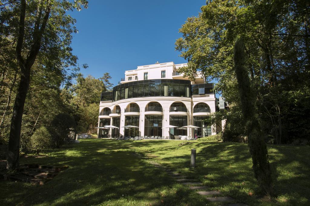 Hotel & Spa Le Pavillon Charbonnières-les-Bains Exterior foto