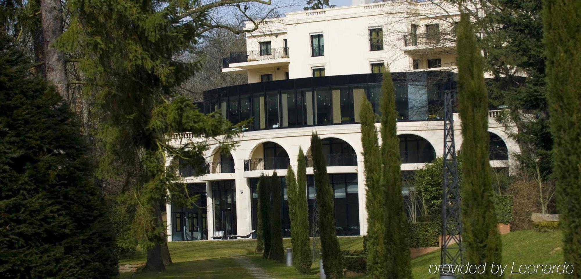 Hotel & Spa Le Pavillon Charbonnières-les-Bains Exterior foto